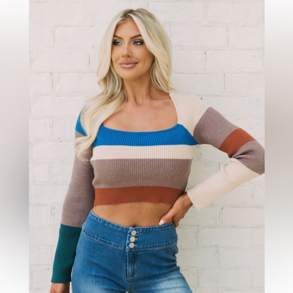 ✨These Three Boutique ‘Fall Striped Cropped Sweater’